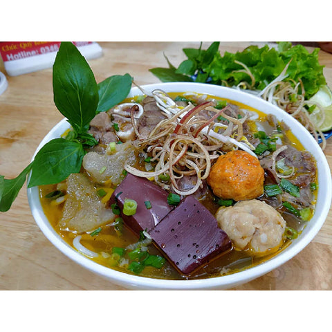 Por Kwan Spicy Beef Flavor Paste (Gia Vị Nấu Bún Bò Huế)-7oz